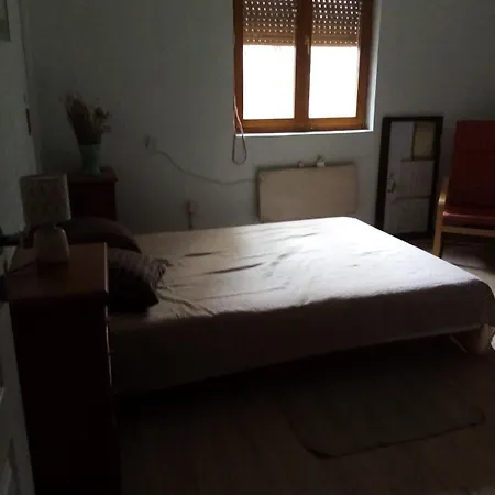 Apartment Stan Na Dan, Miran Kraj